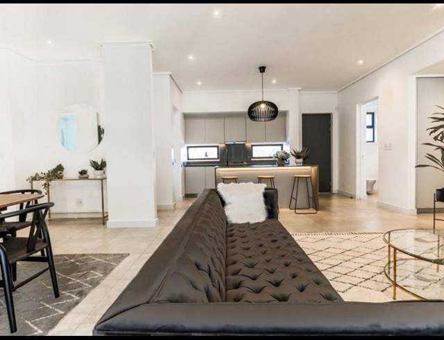 2 BEDROOM APARTMENT FOR SALE IN BRYANSTON